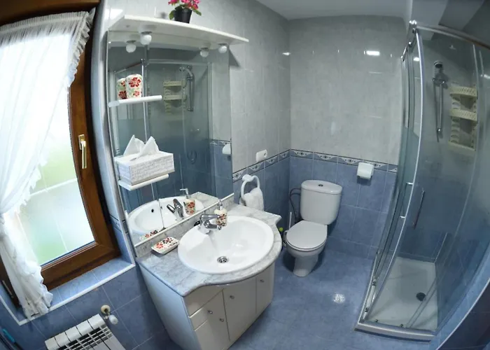 Frente A La Playa Con Piscina Y Pista De Padel 모그로